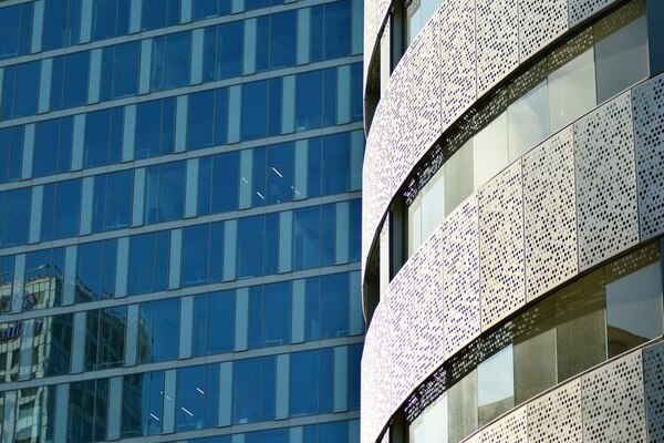 Bâtiment En Verre Avec Façade Transparente Du Bâtiment